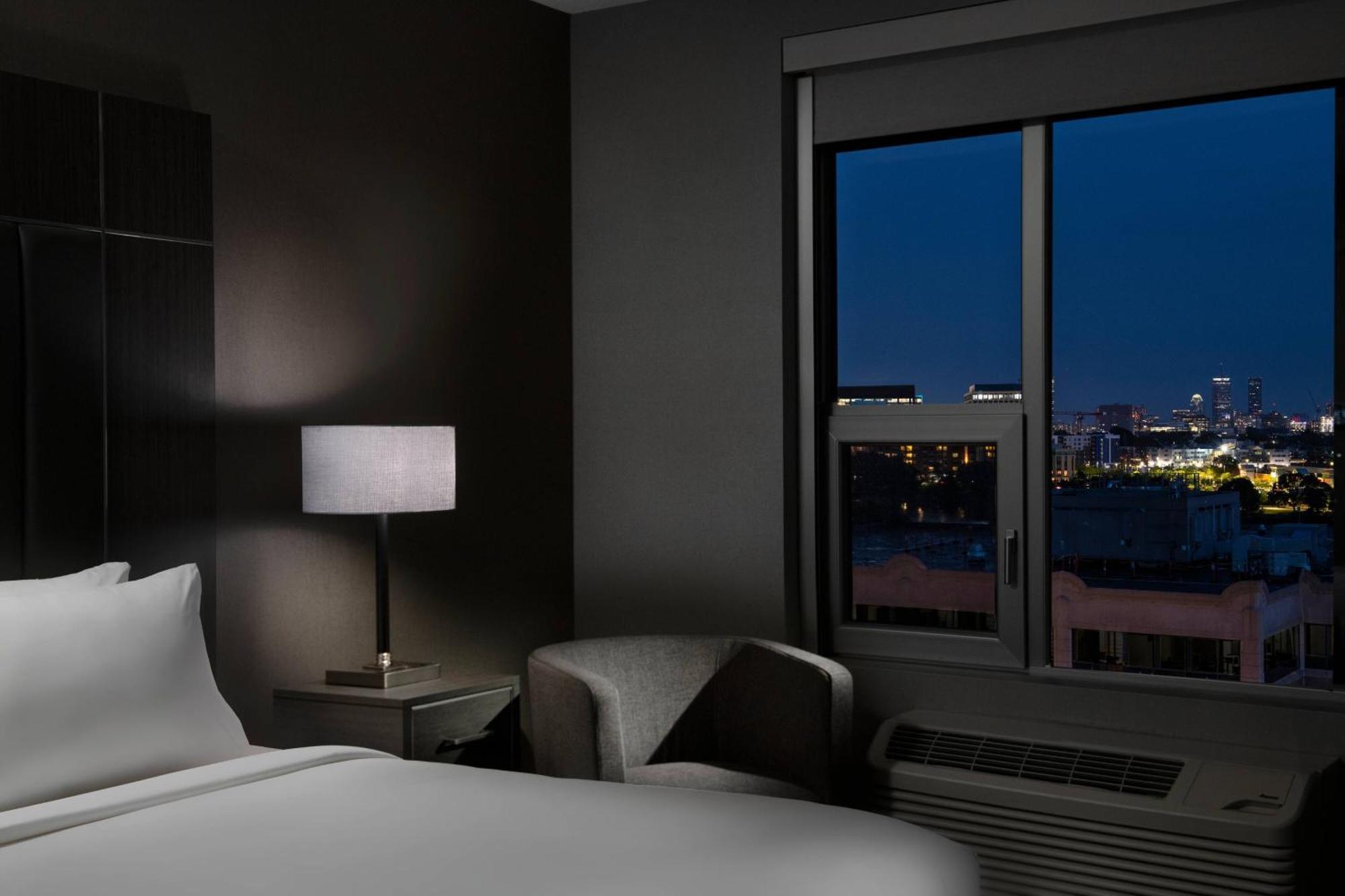 Towneplace Suites By Marriott Boston Медфорд Екстер'єр фото